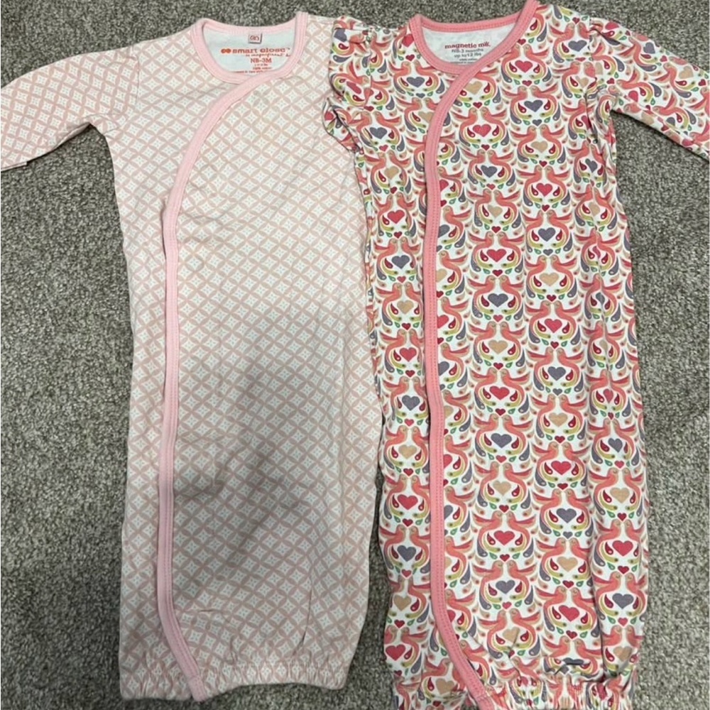 Magnetic Gowns